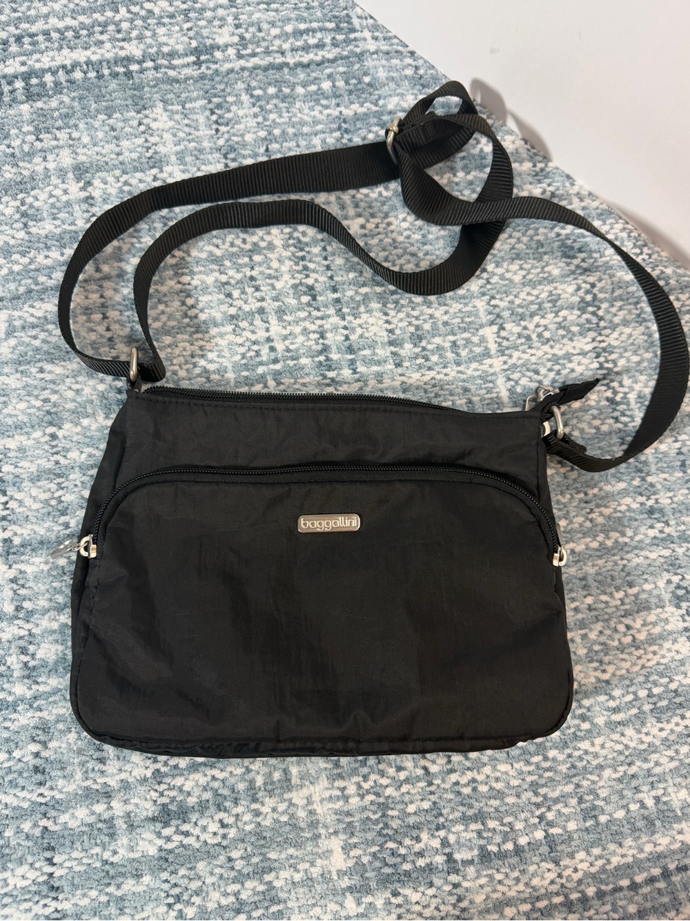 Baggallini Black Lightweight Nylon Crossbody Bag